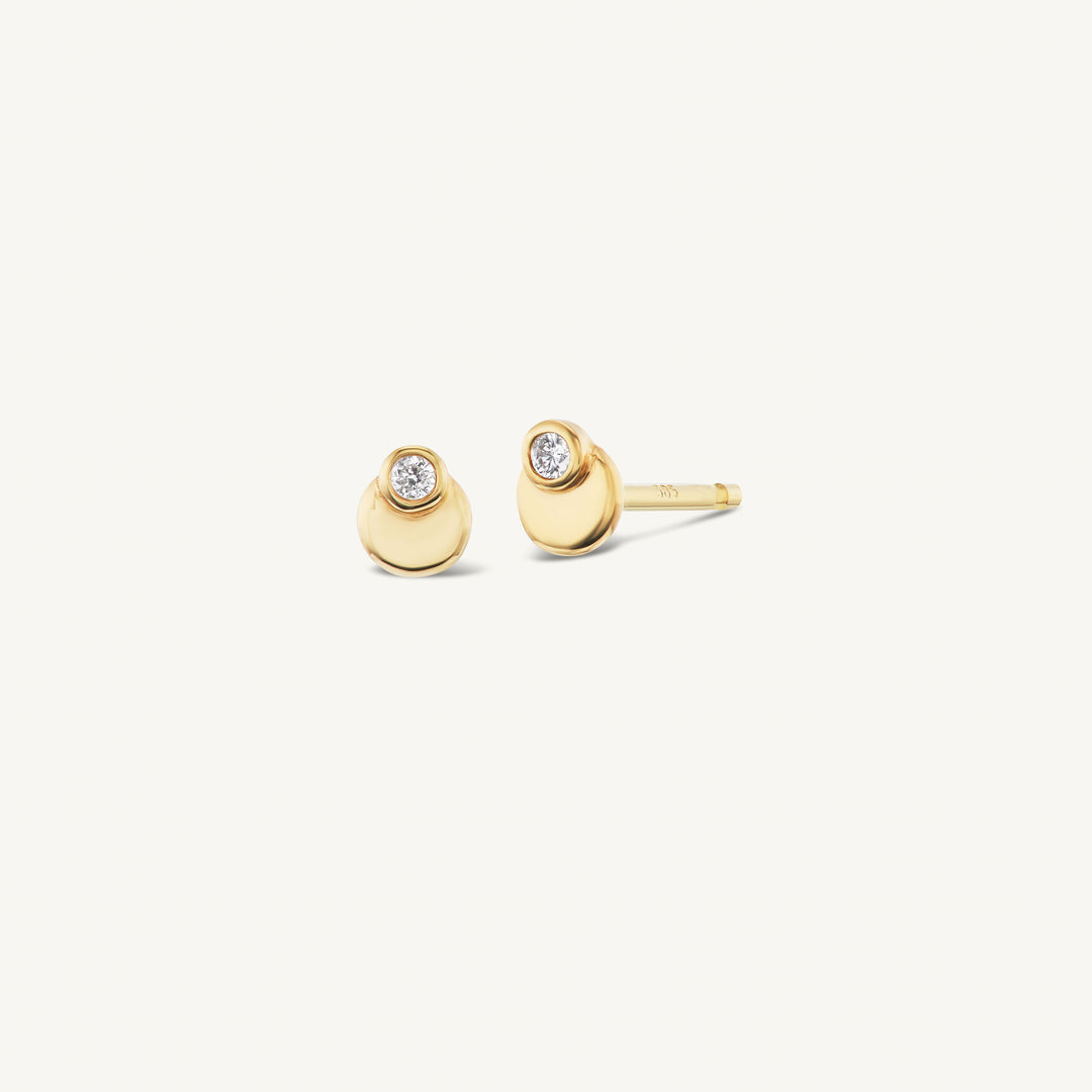 Overlapping Circle Studs